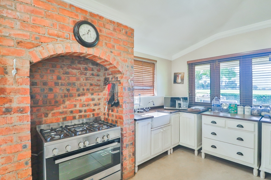4 Bedroom Property for Sale in The Coves North West
